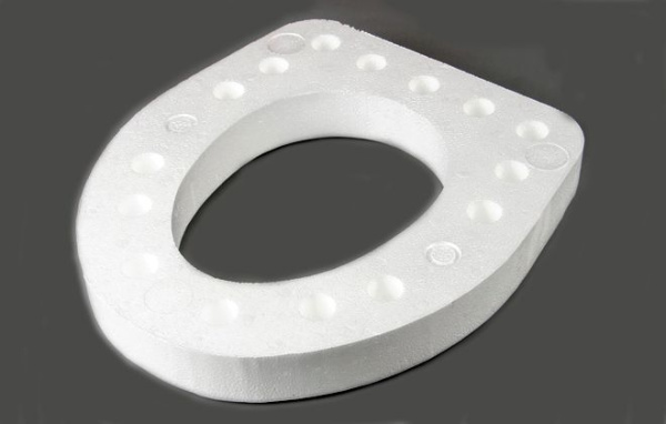 Сиденье для унитаза белое пенопласт Сиденье для унитаза белое пенопласт